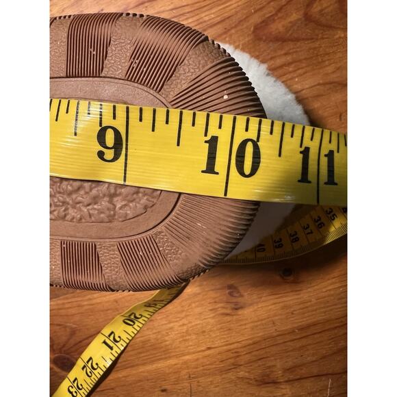 Hammacher Schlemmer Suede Sheepskin Indoor Outdoor Slippers Medium (6.5-7) - Picture 13 of 13